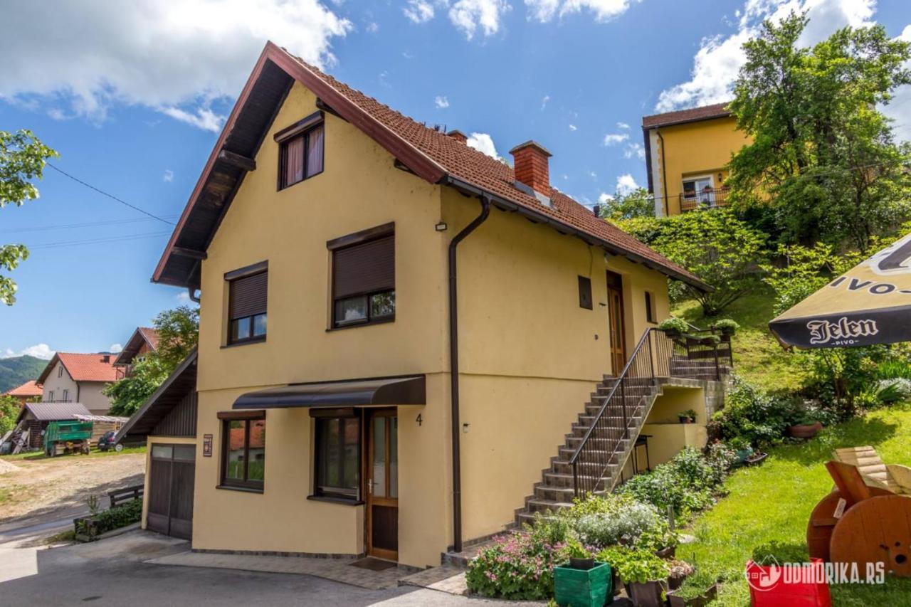 Apartmani Nina S バイナ・バシュタ エクステリア 写真