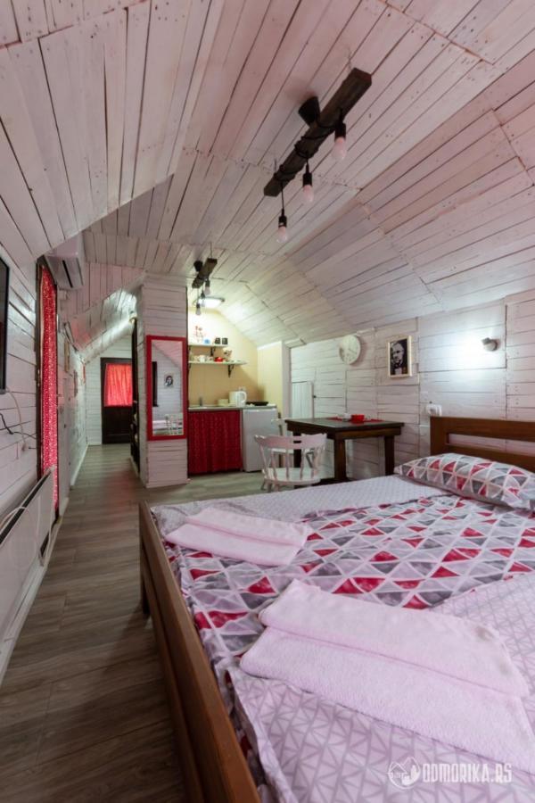 Apartmani Nina S バイナ・バシュタ エクステリア 写真