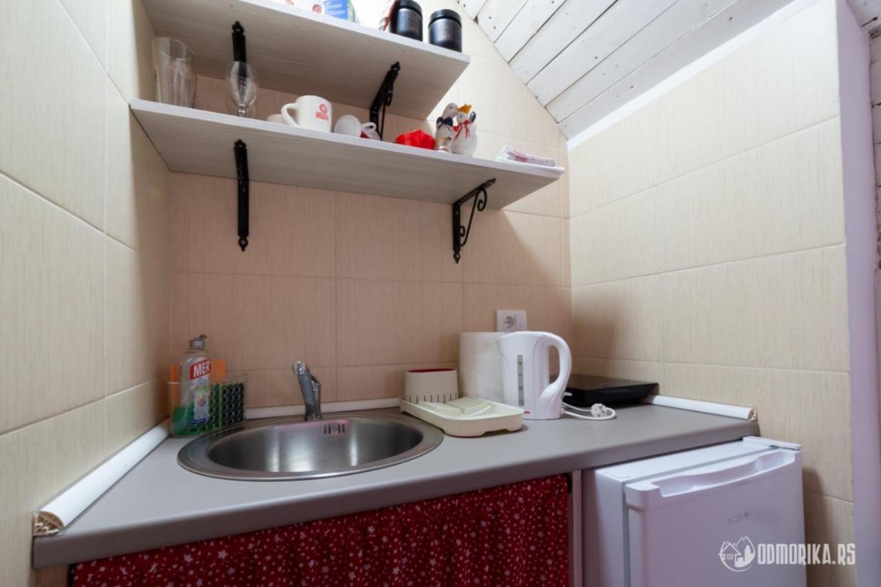 Apartmani Nina S バイナ・バシュタ エクステリア 写真
